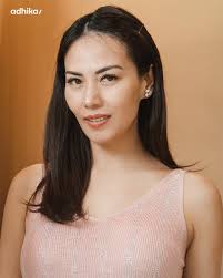 A Symphony of Elegance and Beauty Event: NAC Photoshoot Model:  @irishvelasco Team: Adhika Studio #top10photo #corporateshoot #PruLifeUK  #radiantamber