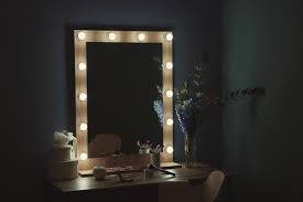 Nadimak Solidarnost Koncert اضاءة تسريحة مرايا Goldstandardsounds Com