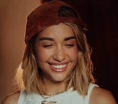 PRIMER AVISO (part. Ivy Queen)