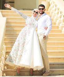 Pin By Shahd Tamer On Mama Hijab Dress Party Hijab Evening Dress Stylish Party Dresses