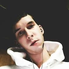 Zachary Levasseur's Instagram, Twitter & Facebook