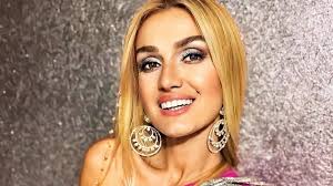 Ünlü manken Tuğba Özay hastanelik oldu - Oxu.az