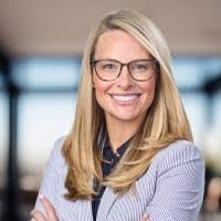 Philippa Smith's Instagram, Twitter & Facebook