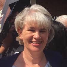 Janet Fort's Instagram, Twitter & Facebook