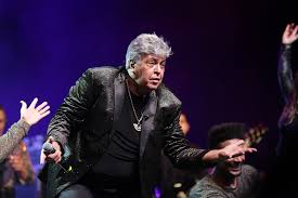 Sidney magal, artistic name sidney magalhães, is a brazilian singer, dancer and actor. 18 02 21 Palladium Sidney Magal F Henrique Chendes Flickr