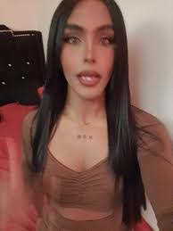 Veronica Briscoe's Instagram, Twitter & Facebook