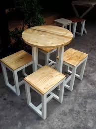 Timber Dining Table Ideas That Can Be Used As One With A Family Room Cafe Chairs And Tables Cafe Furniture Modern Dining Chairs