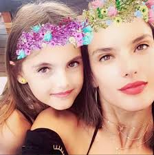Sep 26, 2020 · the brazilian model was born on april 11, 1981, in erechim, rio grande do sul, brazil. Alessandra Ambrosio Aleambrosionews Twitter