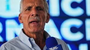 Judge grants DOJ an extension in deportation case : NPR