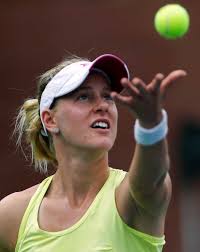 American Riske makes fourth round of U.S. Open with upset