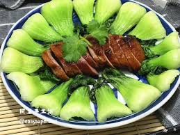 阿里手工坊 阿里 食譜 不如在家吃煙燻鴨胸肉料理 煙燻鴨胸肉 是獨立包裝熟煙燻鴨胸肉 解凍後即可食用 簡單方便 冷盤或熱食均可 烹飪前把煙燻鴨胸肉預先提前解凍便可新手變廚神 外出吃煙燻鴨胸肉料理不方便 那麼這道既經濟又方便料理 絕對是款待朋友的 快手菜