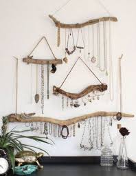 Petits Rangements 24 Diy Recup Et Deco En 2020 Diy Rangement Bijoux Bijoux En Bois Flotte Idee Deco Bois