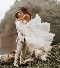 Luxebrideguide Luxebrideguide Instagram Photos And Videos Loving This Wedding Photo Who Cares If Your Dres Wedding Photos Wedding Wedding Photos Poses