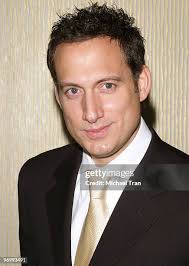 423 Elon Gold Photos & High Res Pictures