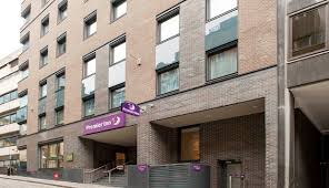 Extra points are garnered for its friendly and efficient staff, making this newly refurbished branch of the premier inn chain the acceptable face. Gunstige Hotels Im Zentrum Von London Premier Inn
