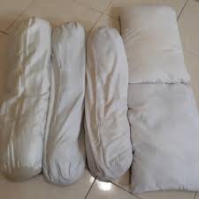 The pillow natural latex are antimicrobial and resistant to dust mites as well as allergens, mold and mildew, providing a comfortable and. Jual 8 Bantal Guling Dakron Jakarta Utara Bestproduk Shop Tokopedia