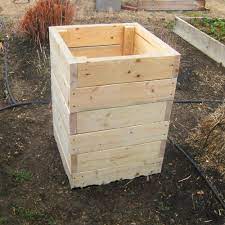 Lots of sensory bin/box ideas are floating around in the blogosphere and pop up on pinterest from time to time. Build Your Own Potato Growing Box Finegardening