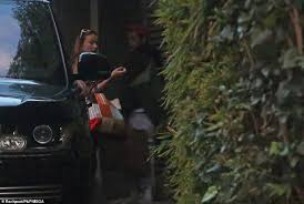 Harry styles and olivia wilde might be 2021's newest relationship, after reports surfaced that harry and olivia are dating. Peviv Dmgwgrlm
