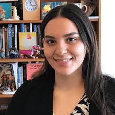 Stephanie Mesa's Instagram, Twitter & Facebook