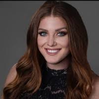 Shannon Reyes's Instagram, Twitter & Facebook