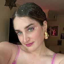 Meredith Paul (@meredithipaul)