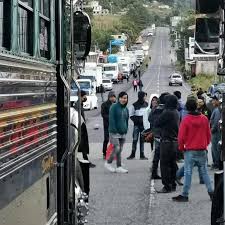 URGENTE SE CONFIRMAN BLOQUEOS Transporistas y comerciantes anuncian bloqueos  de carreteras por precios elevados en los combustibles Los bloqueos darán  inicio el viernes 20 de marzo de 2026 desde las 6 am