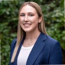 Allie Cyr's Instagram, Twitter & Facebook