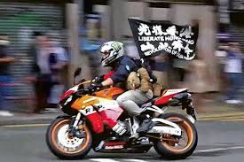 唐英傑案控方提加控危險駕駛致他人嚴重傷害作交替控罪 香港電台 更新於 06月08日15:08 • 發布於 06月07日04:49 • 香港電台 rthk 首名涉嫌違反《香港國安法》的案件將於本月23日開審，律政司司長早前引用《香港國安法》第46條發出證書，指示案件不設陪審團，將. åœ‹å®‰æ³•é¦–æ¡ˆå¯©çµå€™åˆ¤ æ–°å¯©è¨Šæ¨¡å¼ä¸‹ æŽ§è¾¯é›™æ–¹å¦‚ä½•è§£è®€ å…‰å¾©é¦™æ¸¯æ™‚ä»£é©å'½ åœ‹å®¶å®‰å…¨æ³• å³æ™‚ é¦™æ¸¯ ç«¯å‚³åª'initium Media