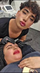 Makeup by najib💄with afghan trans diba🏳️‍🌈🇦🇫 میکپ با نجیب همرا دوجنسه  دیبا جان 😘 Produkt from @rahimi_beauty #najibfaizi #afghan #pashton #lgbtq  #hamburg #trans #hazara #tajik My Instagram and Snapchat 🔗👇  https://linktr.ee/Najib.faizi Email👉