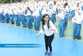 Elektrolit non elektrolit sman 42 jakarta. 519 Siswa Sman 4 Tuban Flash Mob