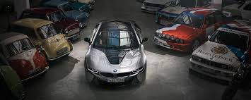 Cars reviews bmw bmw i8 coupe auto shows los angeles auto show sports cars 2019. The Bmw I8 Coupe And Bmw I8 Roadster Is Bmw S Green And Clean Hybrid Sports Car A Modern Classic Dyler