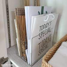 紙袋のおしゃれな収納方法のブログ画像 収納 無印 アイデア キッチンの整理整頓 収納 アイデア