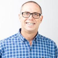 Robert Ditzel's Instagram, Twitter & Facebook