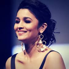 varun and alia hd wallpapers alia bhatt new hd 80400 hd wallpaper backgrounds download varun and alia hd wallpapers alia