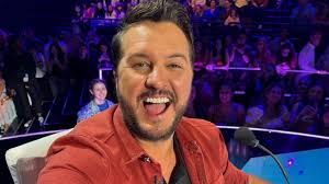 I'm Just An Old Country Boy': Luke Bryan Pays Tribute To American Icon Toby  Keith For NBC Special