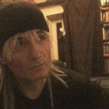 malcolm mcqueen (@onmyarse)