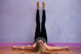 In human brain there is constant rough activity, we almost do not realize, except that small amazing changes happen to people during yoga practice. International Yoga Day 2020 Easy Yoga Poses To Reduce Chronic Pain Thehealthsite Com