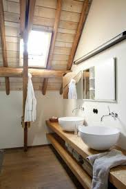 Rustikale Badmobel Ideen Das Badezimmer Im Landhausstil Einrichten Badezimmer Dachgeschoss Bad Styling Und Badezimmerideen