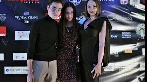 Este foarte mandru de fiul sau, radu. Ce Copii FrumoÈ™i Are È™tefan BÄƒnicÄƒ Radu A Dus Familia La A Treia GeneraÈ›ie De Actori ReÈ›ete È™i Vedete
