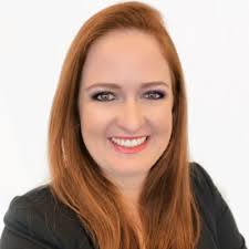 Em Março de 2016 eu recebi um presente, a oportunidade de implementar um  projeto do 0, eram eu e mais 2 pessoas.