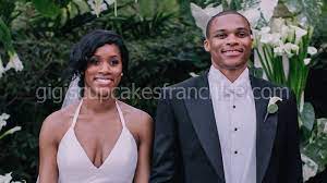 Russell and nina westbrook are one of the most popular couples of the nba. Wer Ist Nina Earl Russell Westbrook Frau Wiki Job Alter Prominente Ehepartner