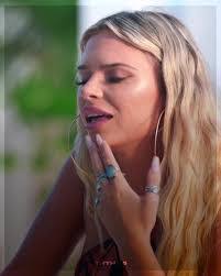 Courtney Isaacs's Instagram, Twitter & Facebook