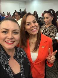 Mujeres en Movimiento Baja California Movimiento Ciudadano Felicidades a  todas las mujeres que asistieron al evento de Liderazgo Político en la  ciudad de Mexicali. Todas nos llevamos la voz, consejo y liderazgo