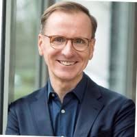 70+ Profile mit dem Suchbegriff „Hieb“