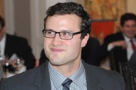 Travis Lay's Instagram, Twitter & Facebook