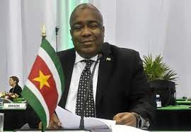 Gillmore a hoefdraad is minister:finance at republic of suriname. Fugitive Surinamese Ex Minister Hoefdraad Took His Hard Drive Archyworldys