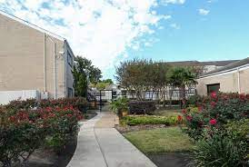 Block of flats · houston, tx, united states. Breckenridge Apartments Affordable 1 2 3 Bedroom Apts In Houston