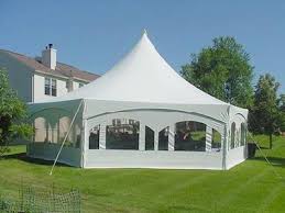 Combine crescents to create the illusion of a circle, then wrap them in a whirlwind of white a blue roses for an elegant, luxurious. Wedding Tent Rentals Modern Tents For Rent Arabic Wedding Tent