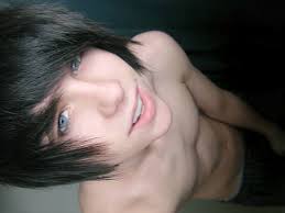 Emo From The Hell (//_-)