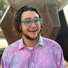 Daniel Glossenger's Instagram, Twitter & Facebook